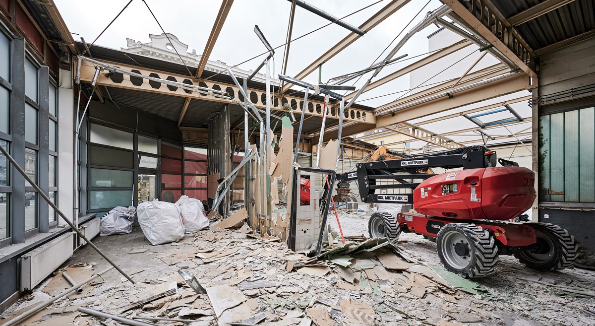 Abbrucharbeiten Herz&amp;Heim Radlader